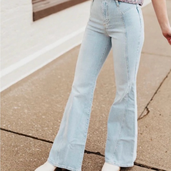 We The Free Florence High Rise Flare Jeans Size 30 - Picture 4 of 6